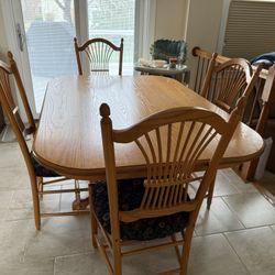 Amish Oak Dining Set