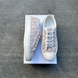 Walkn’Dior (Size 8)