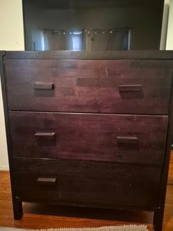 Dresser