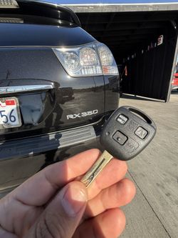 Llaves de autos / car keys and remotes