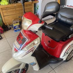 3 Wheel electric scooter