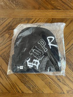 Supreme New Era Arc Beanie Black