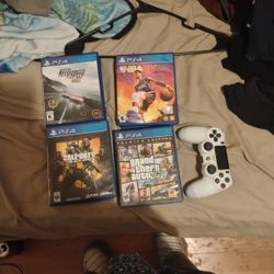 10 PS4 Games And 1 White Controller 
