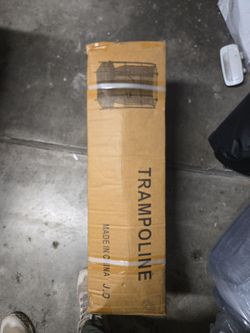 Trampoline with Safety Enclosure – New in Box