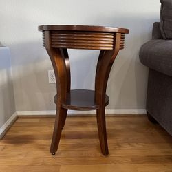 Bassett Furniture End Table