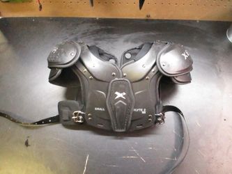 Used Xenith Flyte 2 TD Football Shoulder Pads - Size Small