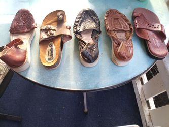 Ladies Sandles.   5 pairs