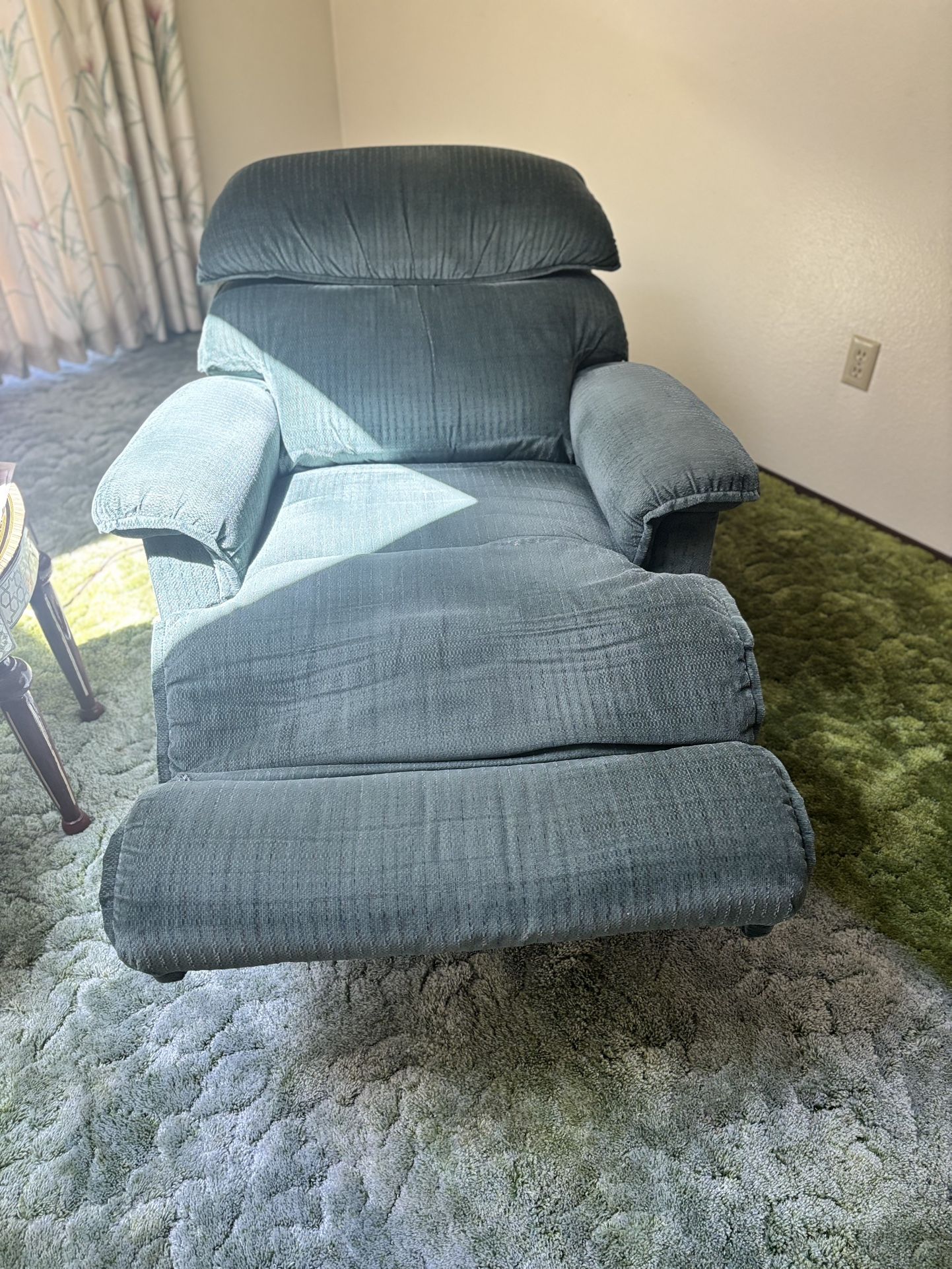 Greenish Blue Rocker/recliner
