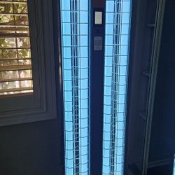 Daavlin 7 Series CT 311-4 Home UV Phototherapy Unit