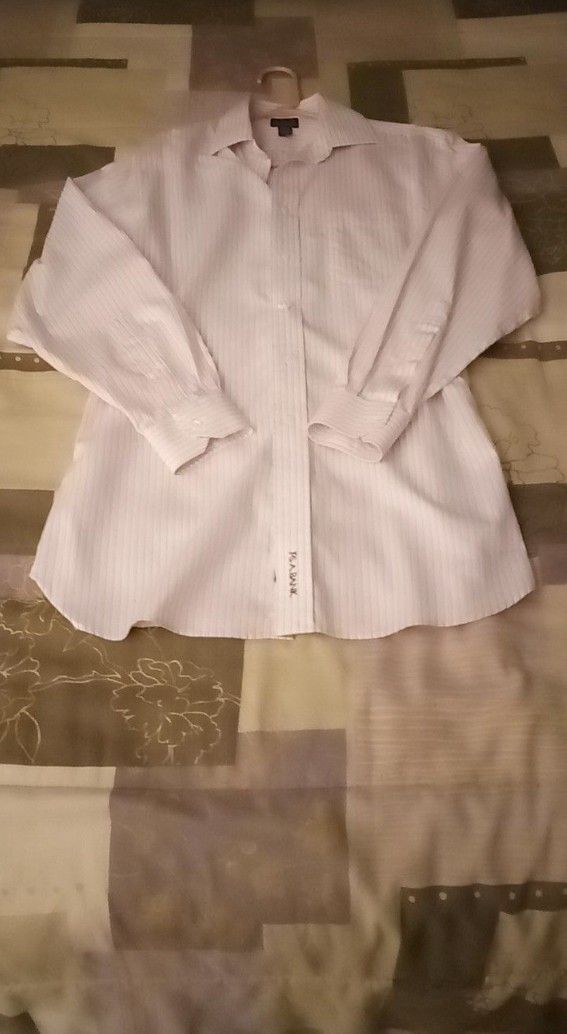 JoS. A. BANK Button Shirt