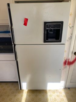GE Refrigerator