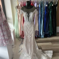 Wedding Dress, New With Tags, Size 8