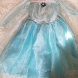 HALLOWEEN  Elsa's Girls Dress/ Vestido De Nina Size 5 Para HALLOWEEN 