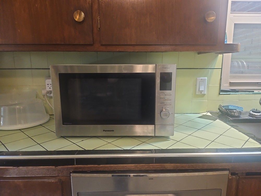 Panasonic NN-CD87KS GENIUS Multioven