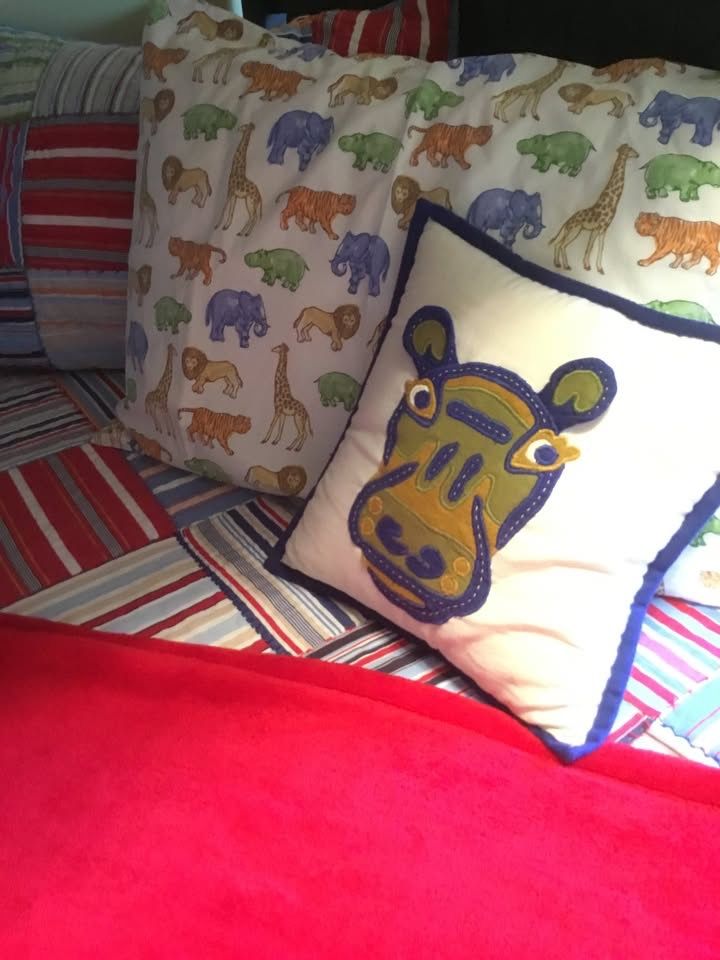 Pottery Barn Animal Themed Kids Bed Linens for Twin and Full Mattresses