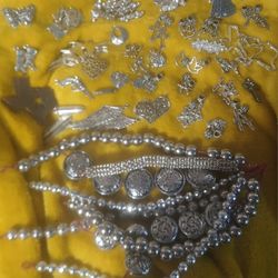 Silvertone/metal Beads/pendants