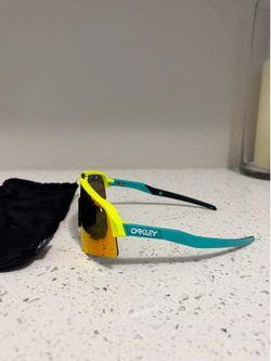 Oakley Sutro Lite Sweep Vented Sunglasses
