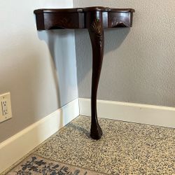 Corner Table- Single Legged 
