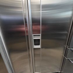 48" SUB ZERO BUILT IN STAINLESS STEEL REFRIGERATOR 
