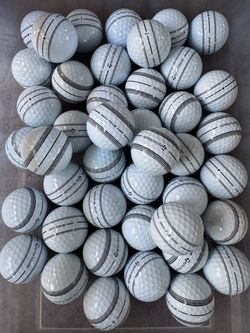 Golf balls taylor made stripe