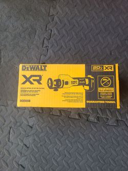 DeWalt XR 20V Brushless Drywall Cut-Out Tool
