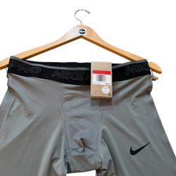Movie and Tv Show Clothes large nike dri-fit gray training pants $35 RETAIL NWT