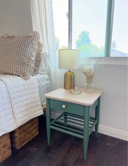 Nighstand / side table