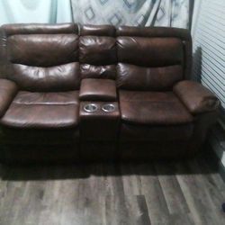 Reclining Loveseat  With Cupholders 