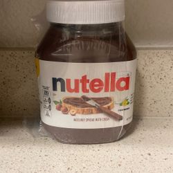 Nutella 33.5 oz (950g) best by oct 17 