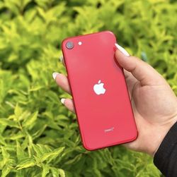 iPhone se unlocked with warranty