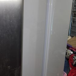 Refrigerator works great will deliver for an extra fee we sell all the time