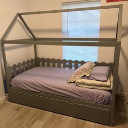 Grey - Daybed with Trundle (House Like)