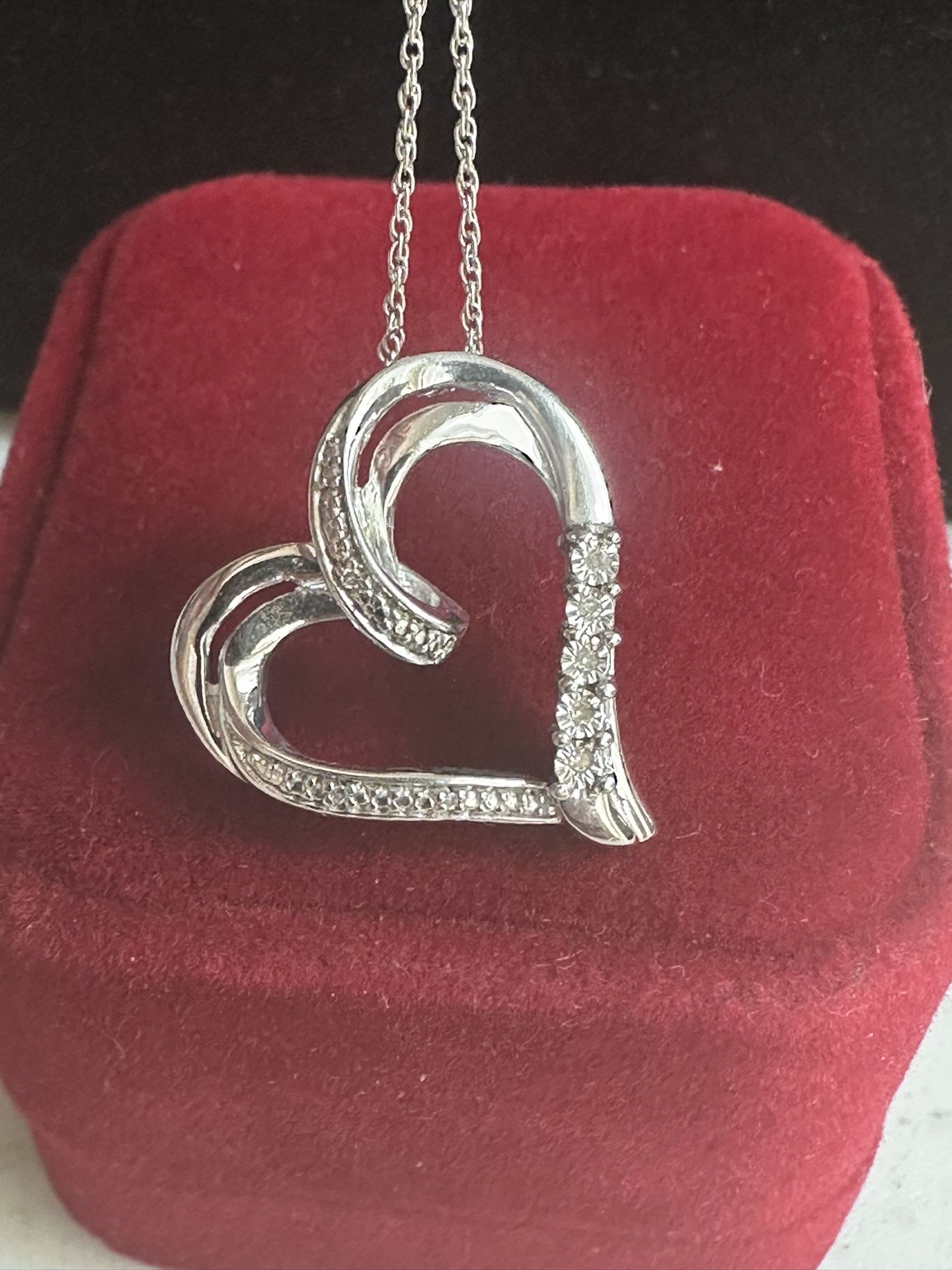 925 Sterling Silver Designer Genuine Diamond 💎 Heart ❤️ Necklace , 18in 925 Chain , Beautiful!!
