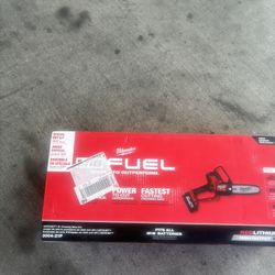 M18 FUEL 8 in. 18V Lithium-Ion Brushless HATCHET Pruning Saw Kit with 6Ah High Output Battery and Charger