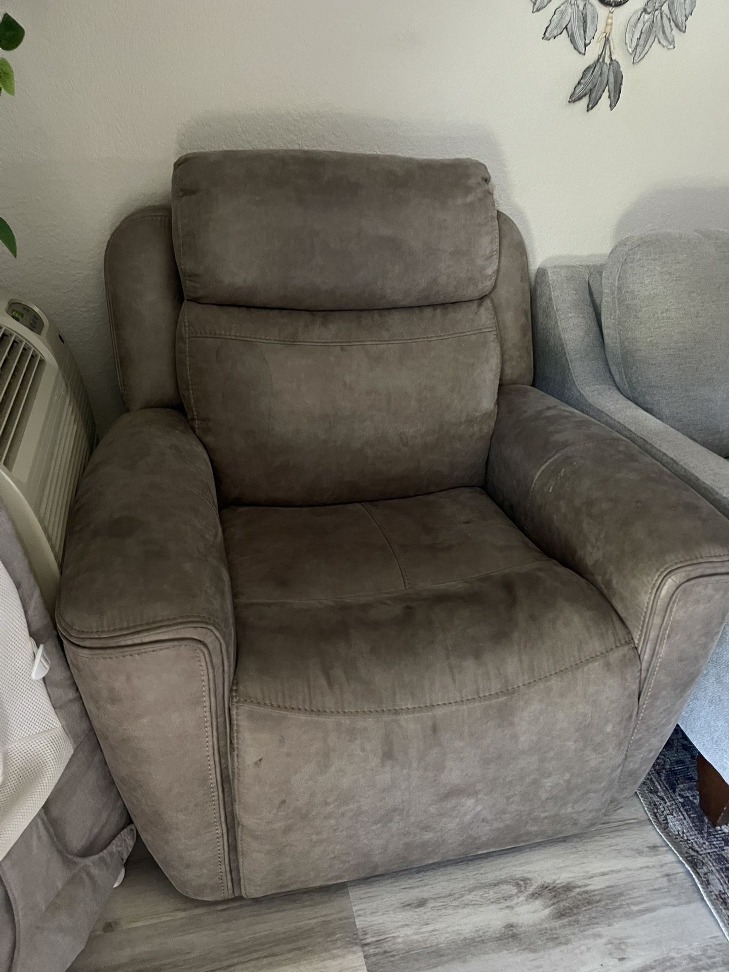 Non Working Recliner For Free
