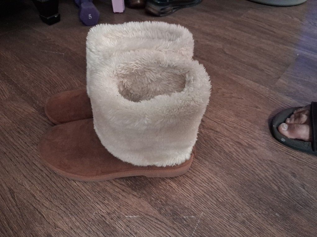 Woman's Boots