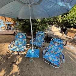 3 Tommy Bahama Beach Chairs + 1 Umbrella - Like New
