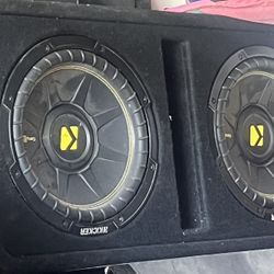 kickers subs 2 10' 