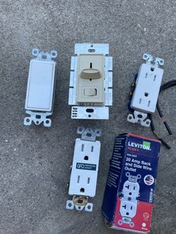 Electrician lot Gfci outlets with others