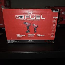 M12 FUEL 12-Volt Lithium-lon Brushless Cordless Hammer Drill and Impact Driver Combo Kit w/2 Batteries and Bag (2-Tool)