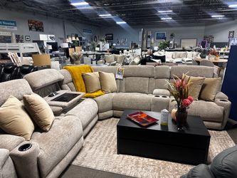 Oversized reclining sectional! $2999 🧡☎️📦