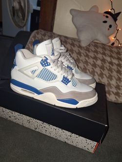 Air Jordan Retro 4  Military Blue