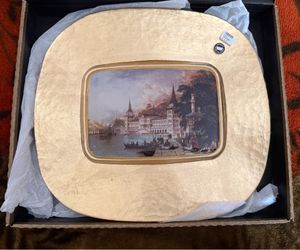Vintage Paşabahçe limited edition glass decorative plate from Turkey featuring a hammered gold-plated border and an illustration of the Kuleli Militar