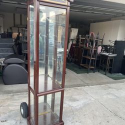 Lights Up Tall Cabinet With All Shelves Excellent Condition 