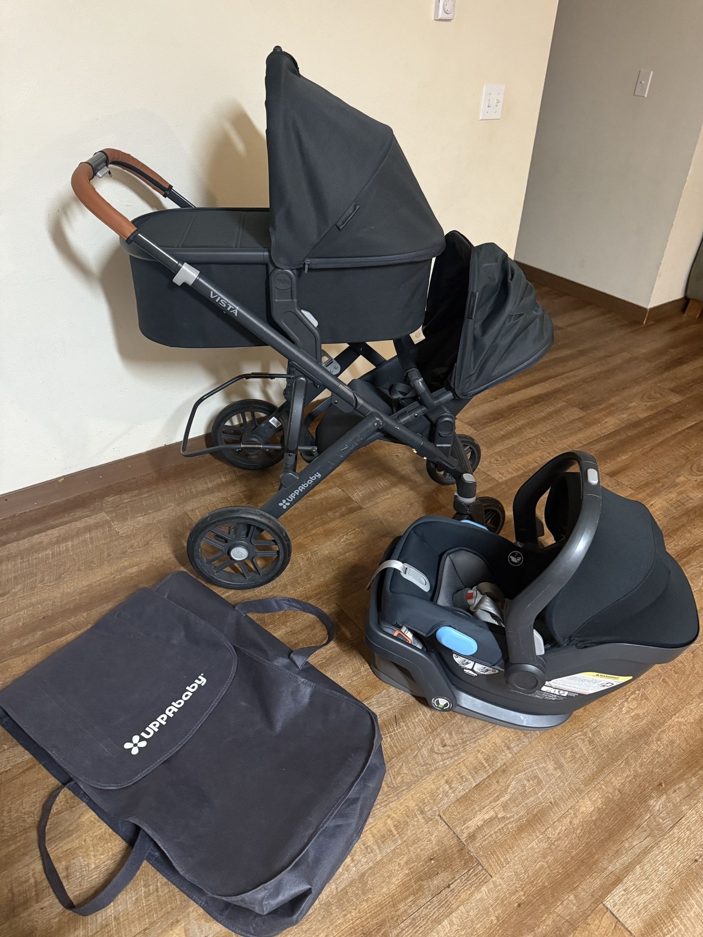 Stroller Uppababy Vista V2 and Bassinet and Car seat