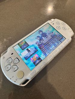 "READY TO PLAY" PSP 2000 — Japanese Exclusive Color Felicia Blue (Region Free)