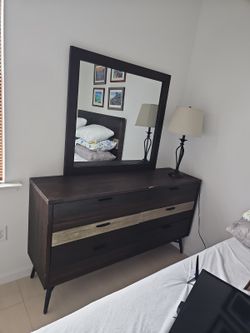 Wooden bedroom dresser and chest