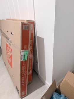 Extra large moving boxes for TVs, pictures or mirrors
