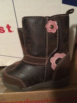 Infant Size 3 brown boots