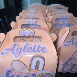 Personalized Treat Boxes 
